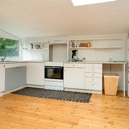 Holiday home Iv *