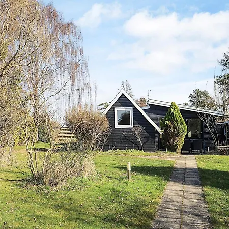 Holiday home Iv *