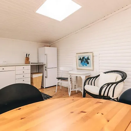 Iv Holiday home Follenslev